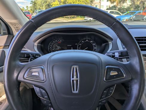 Used 2018 Lincoln MKZ Select w/ Select Plus Package image 24