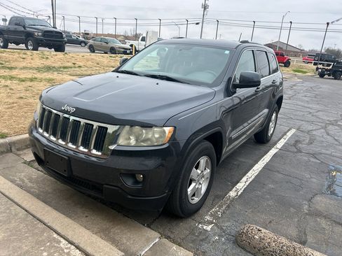 Used 2012 Jeep Grand Cherokee Laredo image 4