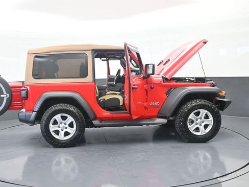 Used 2019 Jeep Wrangler Sport AWD/4WD image 74