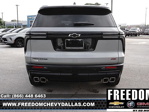 New 2026 Chevrolet Traverse RS w/ LPO, Floor Liner Package image 6