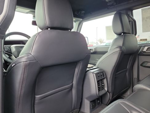 New 2025 Ford Bronco Outer Banks image 11