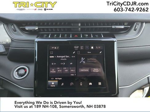 New 2025 Jeep Grand Cherokee Altitude image 24