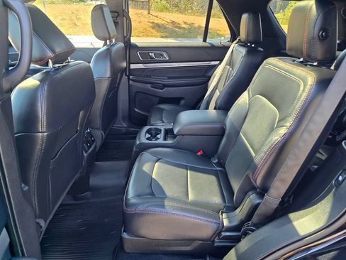 Used 2019 Ford Explorer Sport AWD/4WD image 15