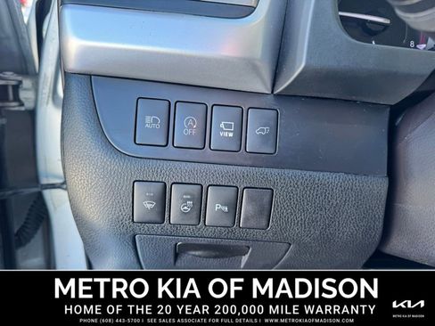 Used 2019 Toyota Highlander Limited Platinum image 14