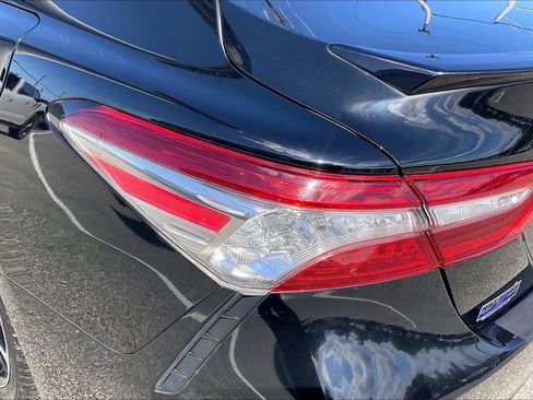 Used 2019 Toyota Camry XSE w/ Navigation Package FWD image 27