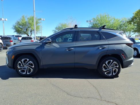 Certified 2025 Hyundai Tucson Limited AWD/4WD image 2