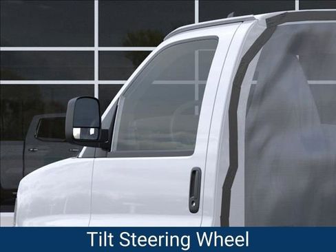 New 2026 Chevrolet Express 4500 4500 Series w/ Power Convenience Package image 13