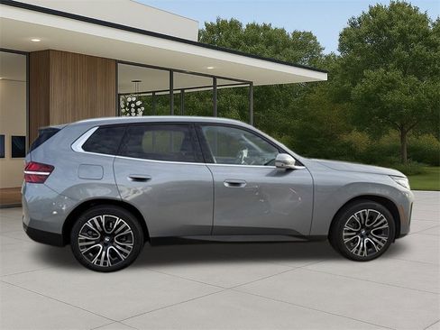 Used 2025 BMW X3 xDrive30i w/ Premium Package image 7