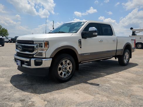 Certified 2021 Ford F250 King Ranch w/ King Ranch Ultimate Package AWD/4WD image 6