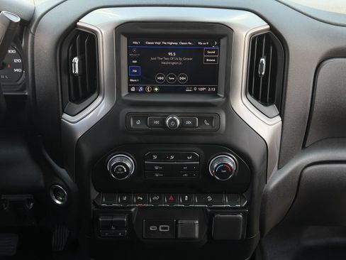 Used 2024 Chevrolet Silverado 2500 Custom w/ Custom Value Package AWD/4WD image 19