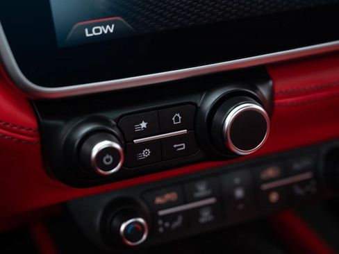 Used 2022 Ferrari Portofino M RWD image 49