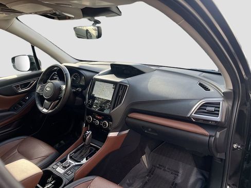 Used 2024 Subaru Forester Touring w/ Pop Package 2 image 31