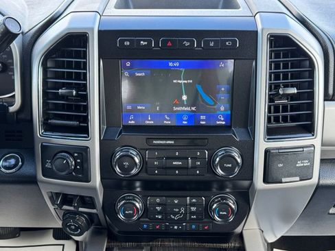 Used 2020 Ford F350 Lariat w/ Lariat Ultimate Package AWD/4WD image 30