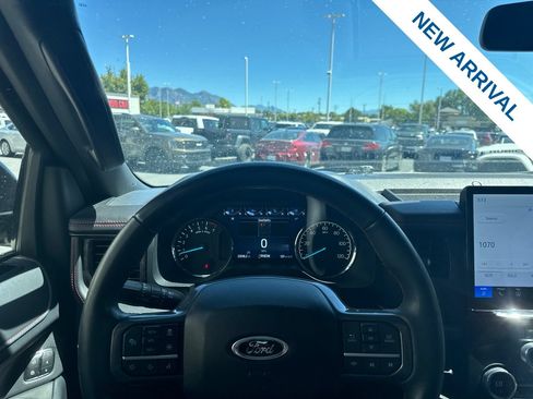 Used 2024 Ford Expedition Limited AWD/4WD image 23
