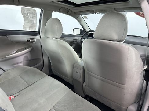 Used 2013 Toyota Corolla LE w/ Premium Pkg image 27