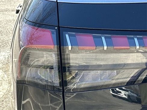 Certified 2025 INFINITI QX80 Sensory image 13