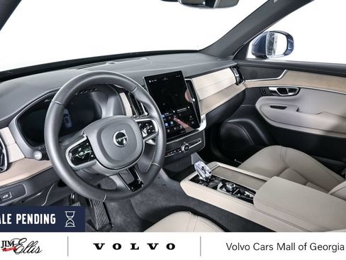 Certified 2025 Volvo XC90 B5 Core w/ Climate Package AWD/4WD image 6