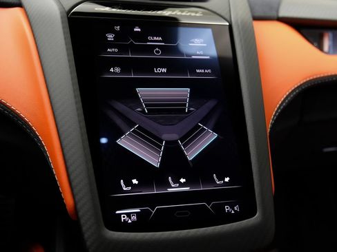 Used 2025 Lamborghini Revuelto AWD/4WD image 28