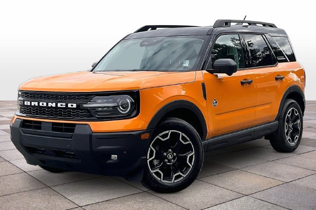 New 2026 Ford Bronco Sport Outer Banks w/ Outer Banks Tech Package+ AWD/4WD image 2