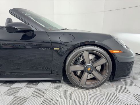 Used 2026 Porsche 911 GTS image 12