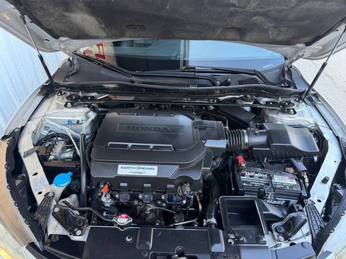 Used 2014 Honda Accord Touring image 26