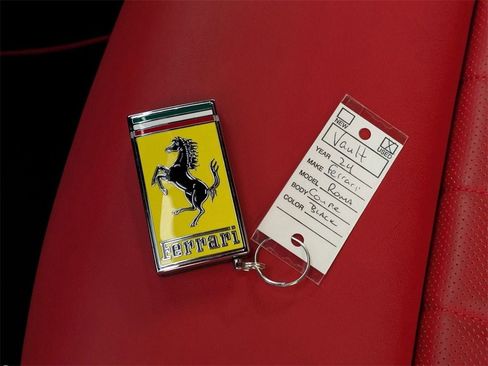 Used 2024 Ferrari Roma image 31