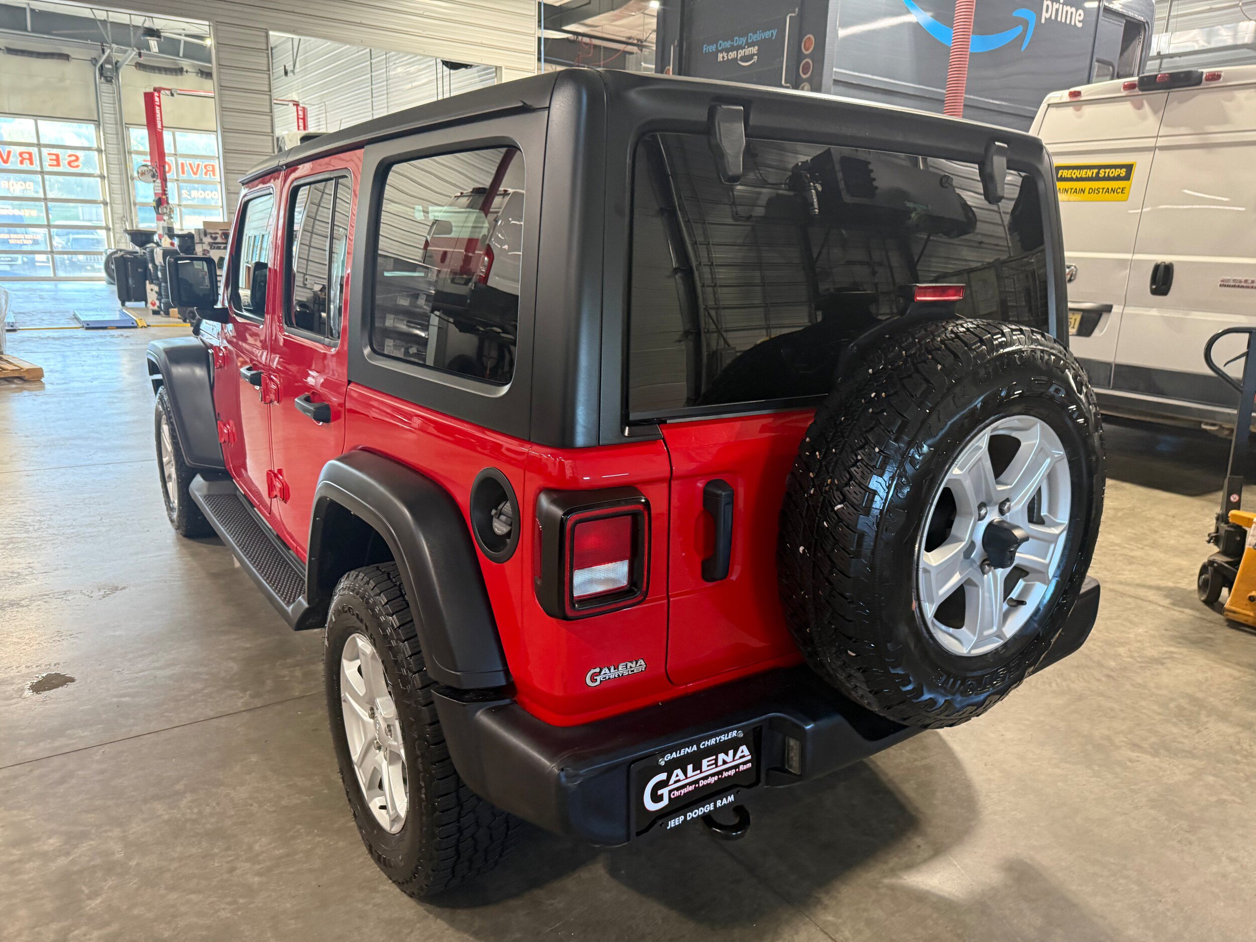 Used 2022 Jeep Wrangler Unlimited Sport w/ Cold Weather Group AWD/4WD image 29