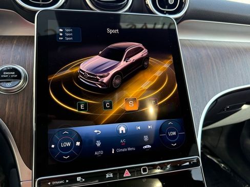 Used 2026 Mercedes-Benz GLC 300 image 19