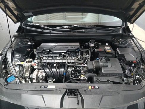 Used 2023 Hyundai Elantra SEL image 33