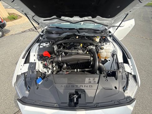 Used 2026 Ford Mustang Premium RWD image 33