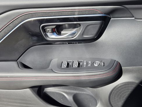 Certified 2025 Acura ADX A-Spec image 31