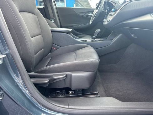 Used 2020 Chevrolet Malibu LT FWD image 14