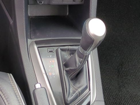 Used 2015 Toyota Corolla S image 24