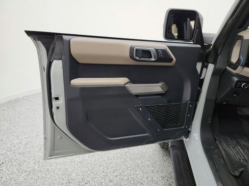 Used 2023 Ford Bronco Wildtrak AWD/4WD image 14