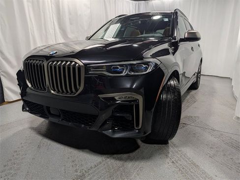 Used 2022 BMW X7 M50i w/ Dynamic Handling Package image 7