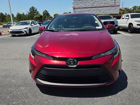Used 2025 Toyota Corolla LE FWD image 2