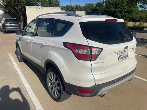 Used 2017 Ford Escape Titanium FWD image 3