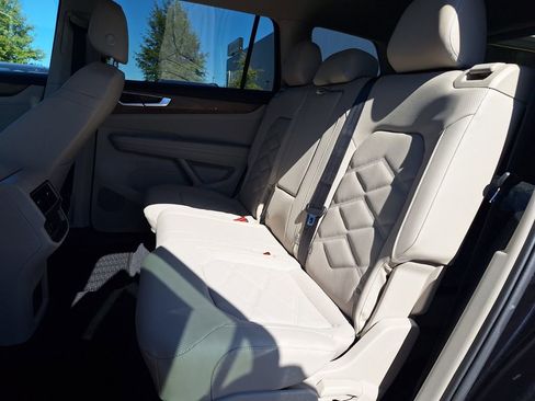 New 2026 Volkswagen Atlas SE image 22