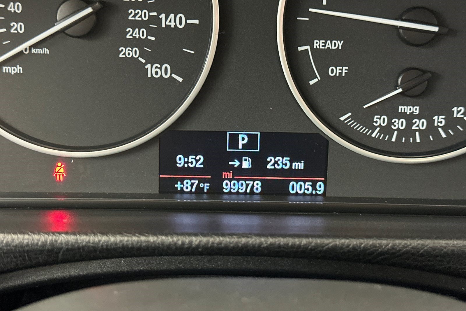 Used 2018 BMW 320i xDrive Sedan w/ Convenience Package AWD/4WD image 22
