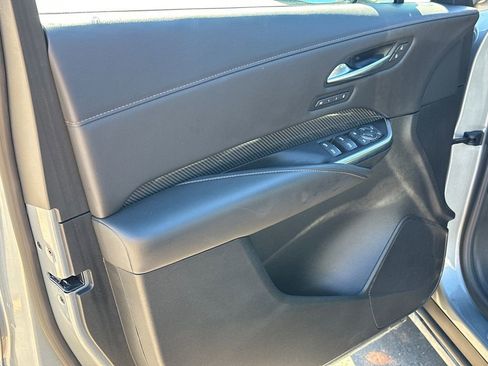 Used 2023 Cadillac XT4 Sport image 10