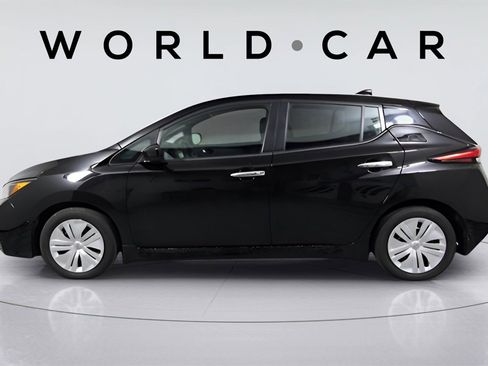 Used 2025 Nissan Leaf S image 5