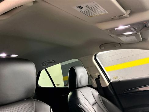 Certified 2021 Buick Envision Essence w/ Sport Touring Package image 14