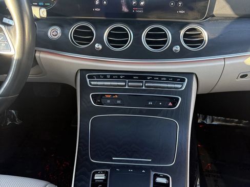 Used 2022 Mercedes-Benz E 450 4MATIC Sedan image 20