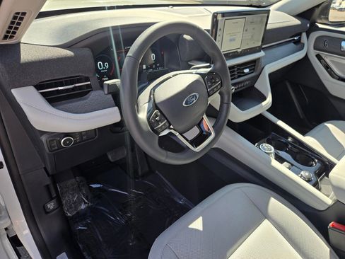 New 2026 Ford Explorer Platinum w/ LUX Leather Package image 11