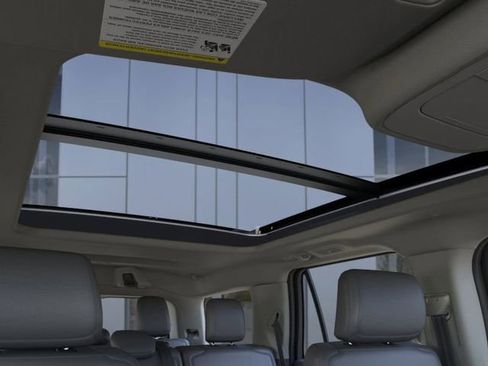 New 2025 Ford Expedition Active image 22