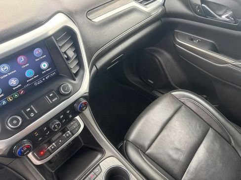 Used 2023 GMC Acadia SLT AWD/4WD image 12