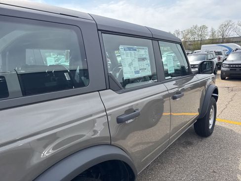 New 2026 Ford Bronco 4-Door AWD/4WD image 8
