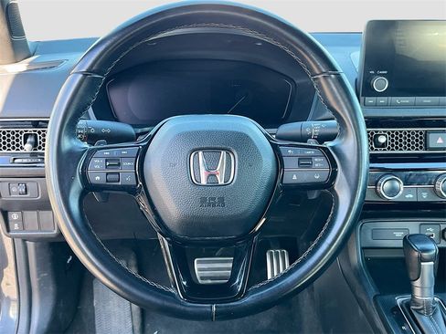 Used 2023 Honda Civic Sport image 11