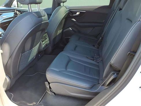 Used 2025 Audi Q7 3.0T Premium Plus image 9