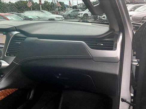 Used 2019 Chevrolet Tahoe Premier AWD/4WD image 15